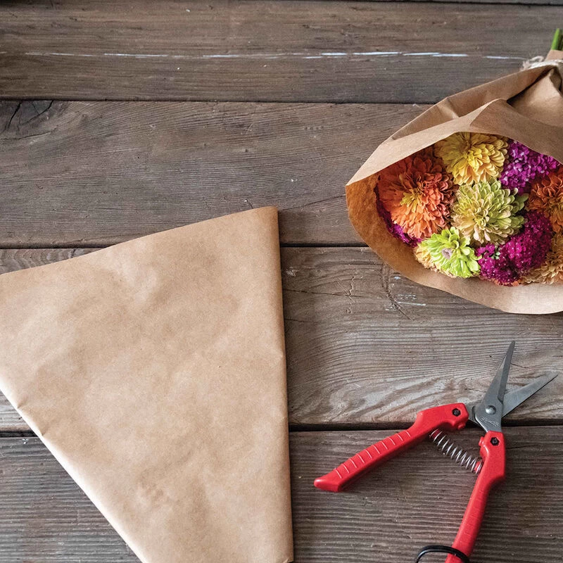 Kraft Paper Cut-Flower Sleeves – XS, 100 Count 3 Kraft Paper Cut-Flower Sleeves – XS, 100 Count