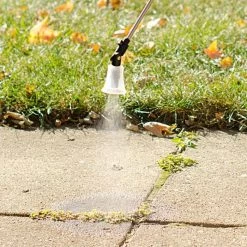 Solo Handheld Sprayer, 2 Liter With 2-foot Wand -Garden Warehousing 420l 5