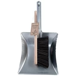Hand Dustpan And Broom -Garden Warehousing gt187am 1
