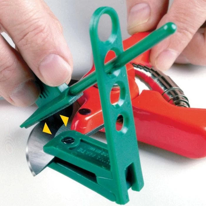 Multi Sharp Complete Garden Tool Sharpening Kit 4 Multi Sharp Complete Garden Tool Sharpening Kit - Image 2