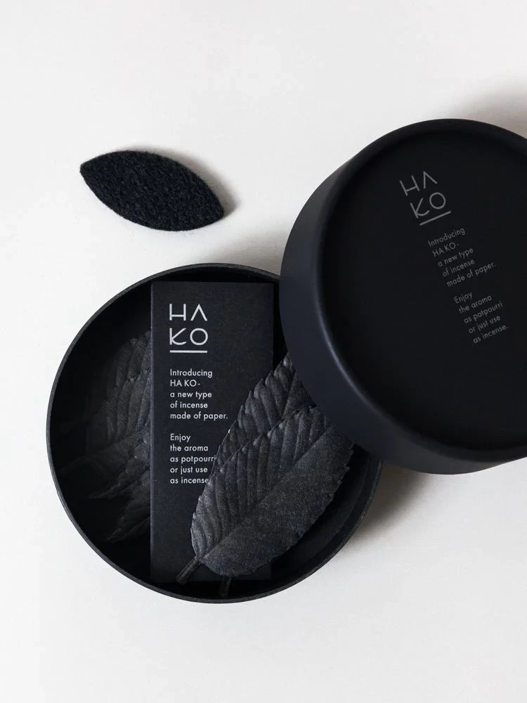HA KO Paper Incense - Black, Set Of 6 (Focus) 7 HA KO Paper Incense - Black, Set Of 6 (Focus) - Image 5