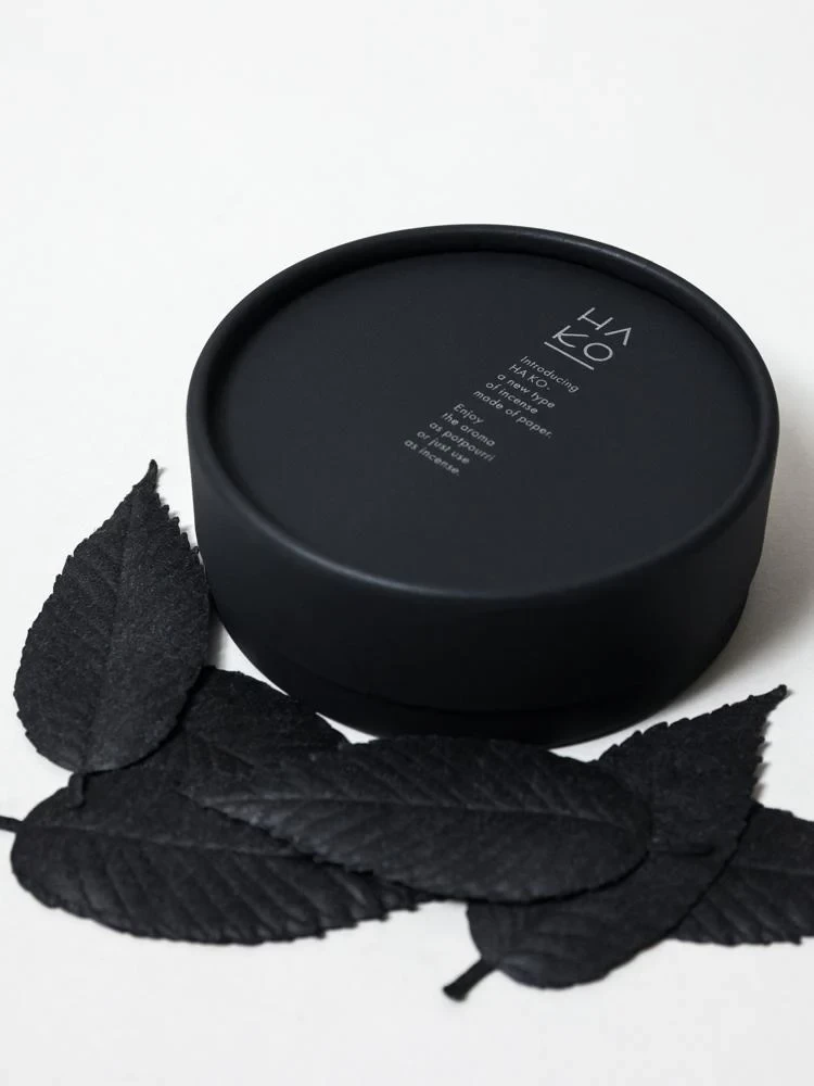 HA KO Paper Incense - Black, Set Of 6 (Relax) 6 HA KO Paper Incense - Black, Set Of 6 (Relax) - Image 4